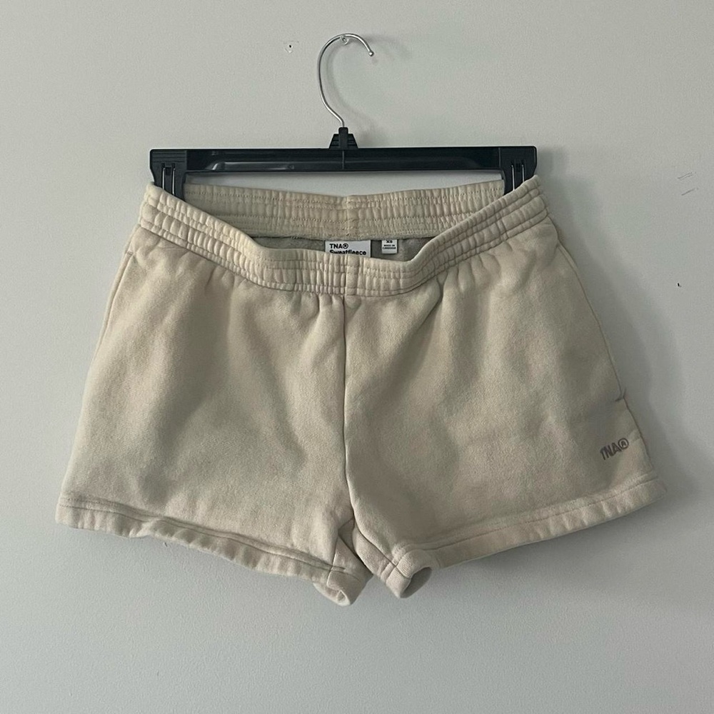 aritzia TNA cozy fleece boyfriend fit shorts